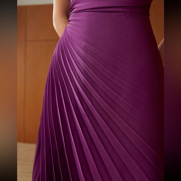 Luxe one shoulder pleated party formal dress - Picture 6 of 7